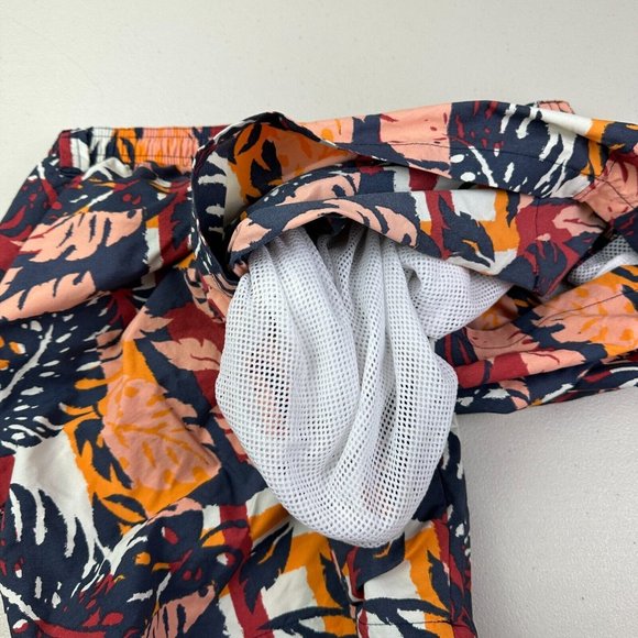 Columbia PFG Men's Size Large Board Shorts all over print Beach Used - Picture 7 of 11